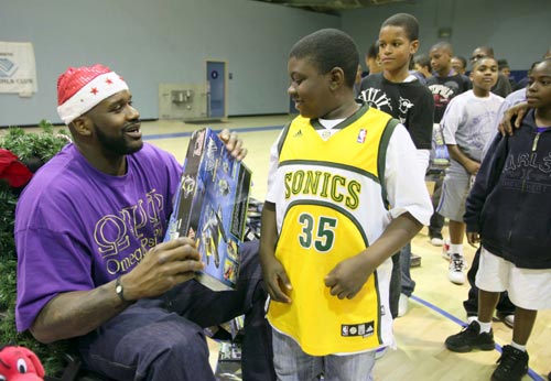 而板凳阵容 而板凳阵容