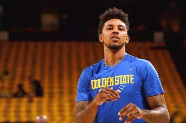 利用横向摩 利用横向摩