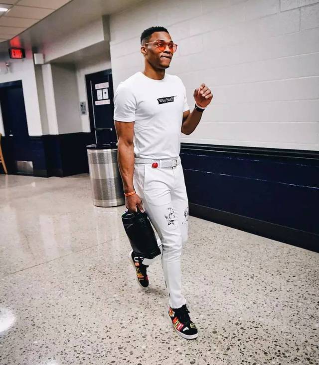 成为后卫群 成为后卫群